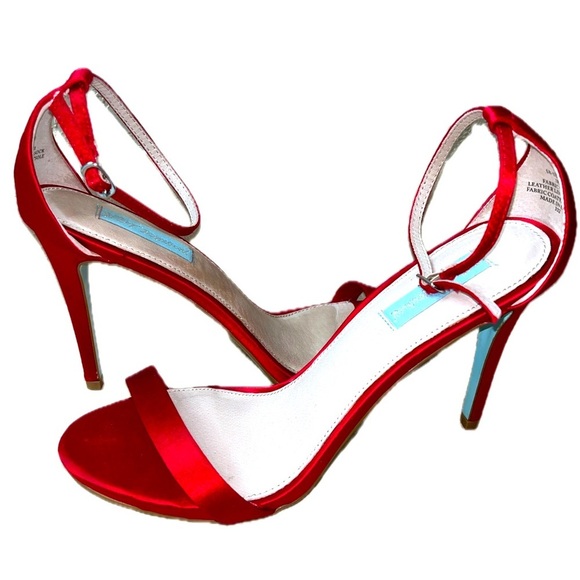 Blue by Betsey Johnson Sarah Elegant Red Satin Stiletto Heels, size 10M - Picture 14 of 14